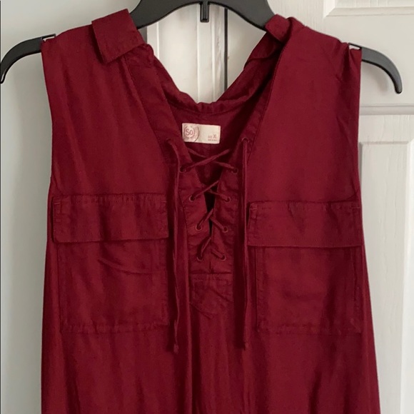 So burgundy dress - Picture 2 of 5